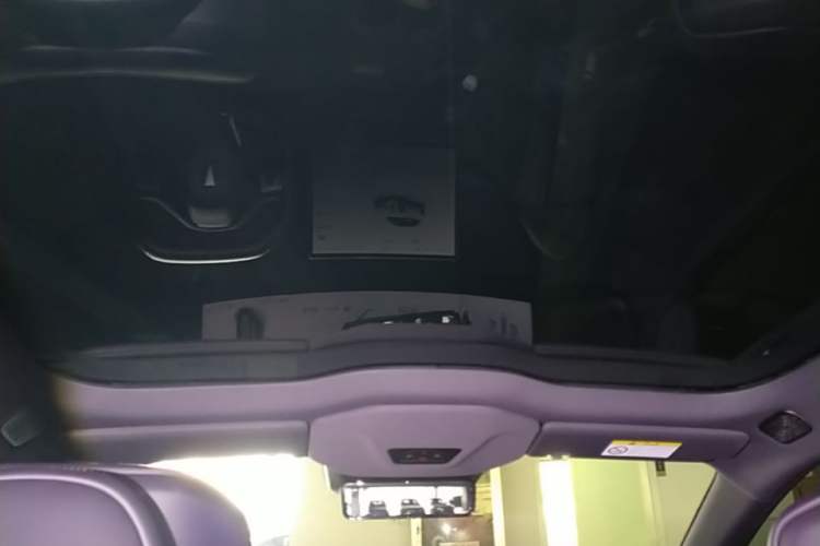 Used Avatr 06 2025 Ultra Pure Electric Edition Headliner