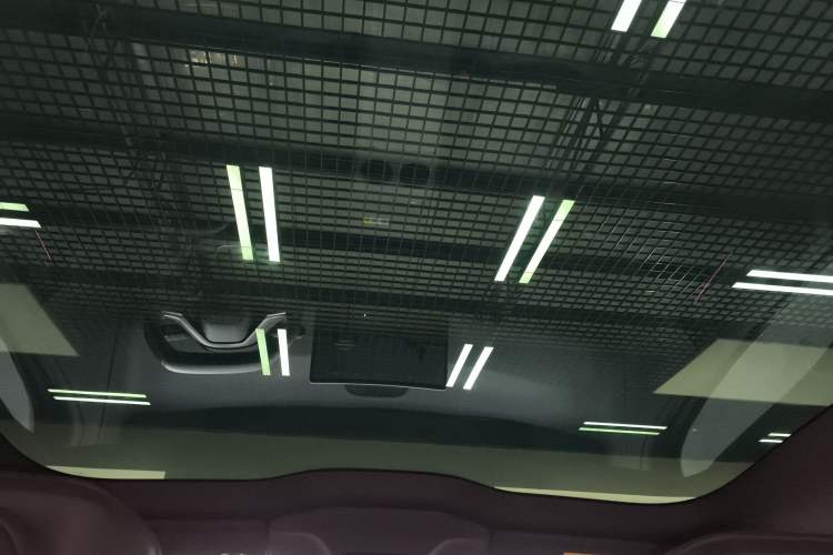Used Avatr 06 2025 Ultra Pure Electric Edition Headliner