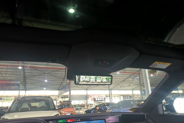 Used Avatr 06 2025 Ultra Pure Electric Edition Headliner