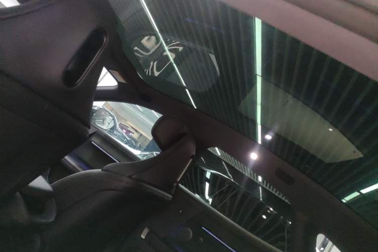 Used Avatr 06 2025 Ultra Pure Electric Edition Headliner