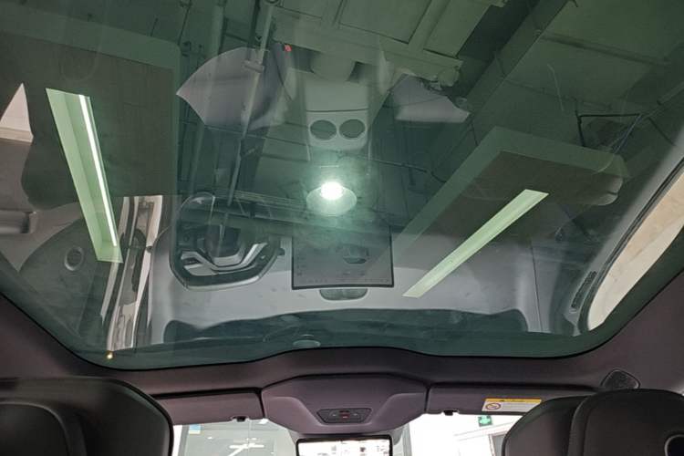 Used Avatr 06 2025 Ultra Pure Electric Edition Headliner