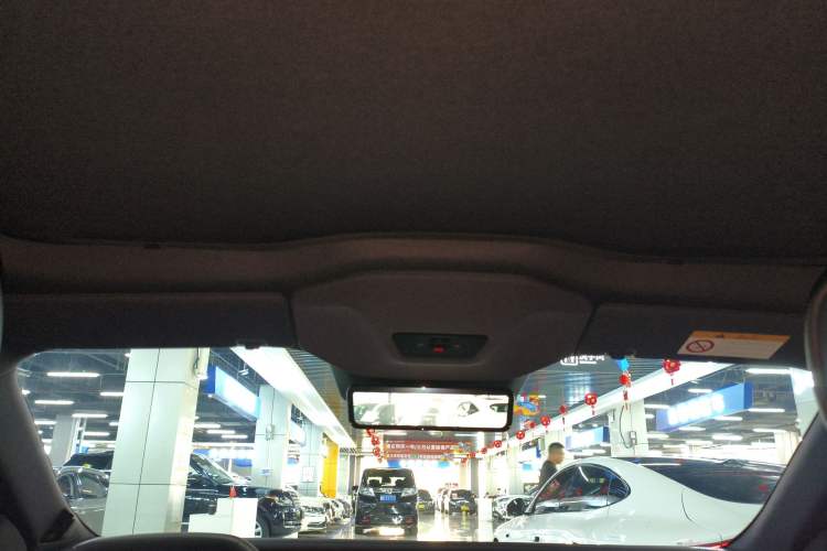 Used Avatr 06 2025 Ultra Pure Electric Edition Headliner