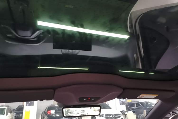 Used Avatr 06 2025 Ultra Pure Electric Edition Headliner