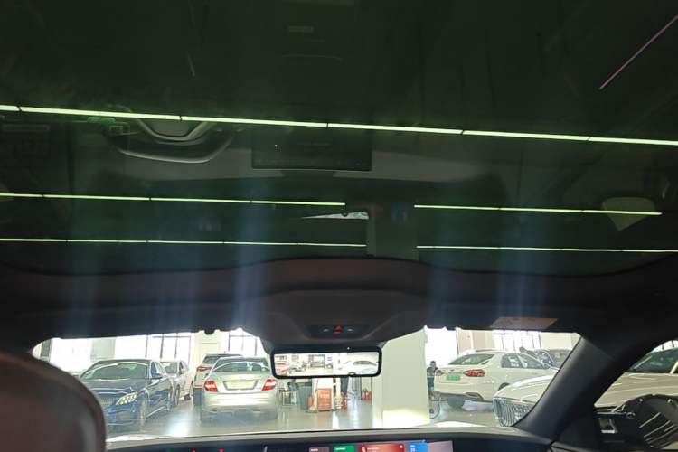 Used Avatr 06 2025 Ultra Pure Electric Edition Headliner
