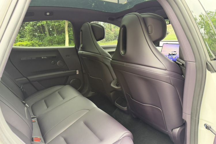 Used Avatr 06 2025 Ultra Pure Electric Edition Interior 11