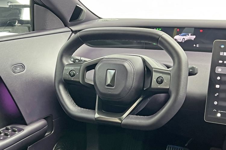 Used Avatr 06 2025 Ultra Pure Electric Edition Interior 2