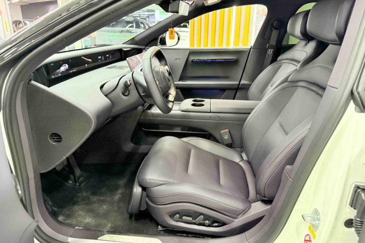 Used Avatr 06 2025 Ultra Pure Electric Edition Interior 2