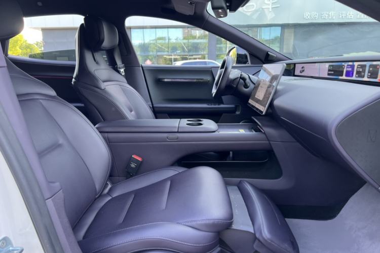Used Avatr 06 2025 Ultra Pure Electric Edition Interior 6