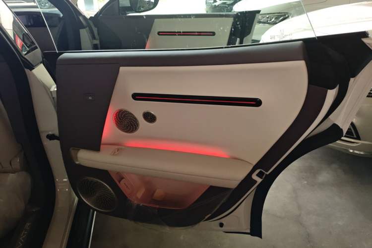 Used Avatr 06 2025 Max All-Electric Version Interior 6