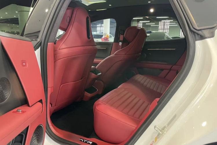 Used Avatr 06 2025 Ultra Pure Electric Edition Interior 6