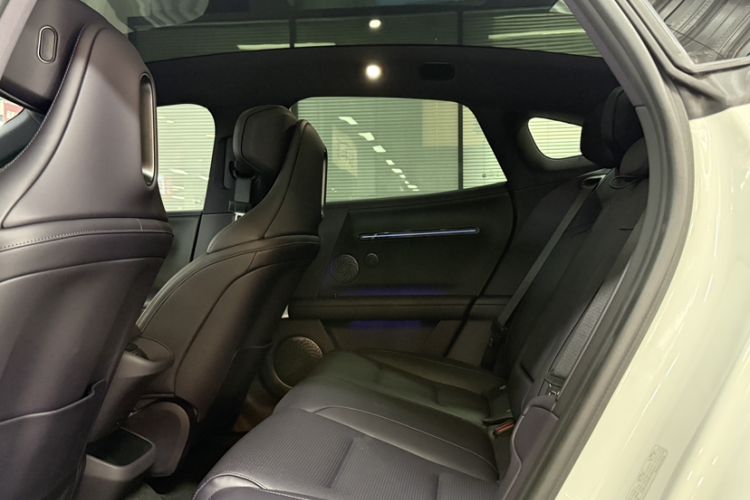 Used Avatr 06 2025 Ultra Pure Electric Edition Interior 8