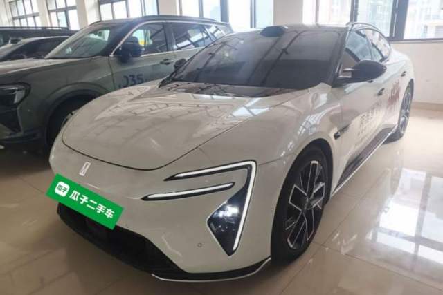 Avatr 06 2025 Ultra Pure Electric Edition с пробегом