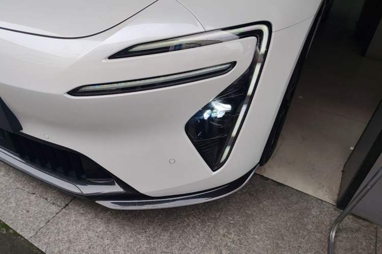 Used Avatr 06 2025 Ultra Pure Electric Edition Left Front Headlight