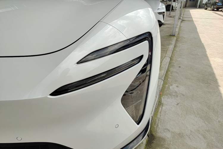Used Avatr 06 2025 Ultra Pure Electric Edition Left Front Headlight