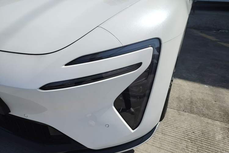 Used Avatr 06 2025 Ultra Pure Electric Edition Left Front Headlight