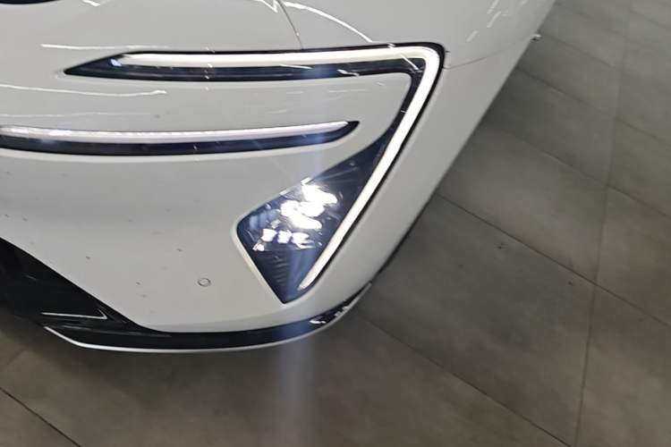Used Avatr 06 2025 Ultra Pure Electric Edition Left Front Headlight