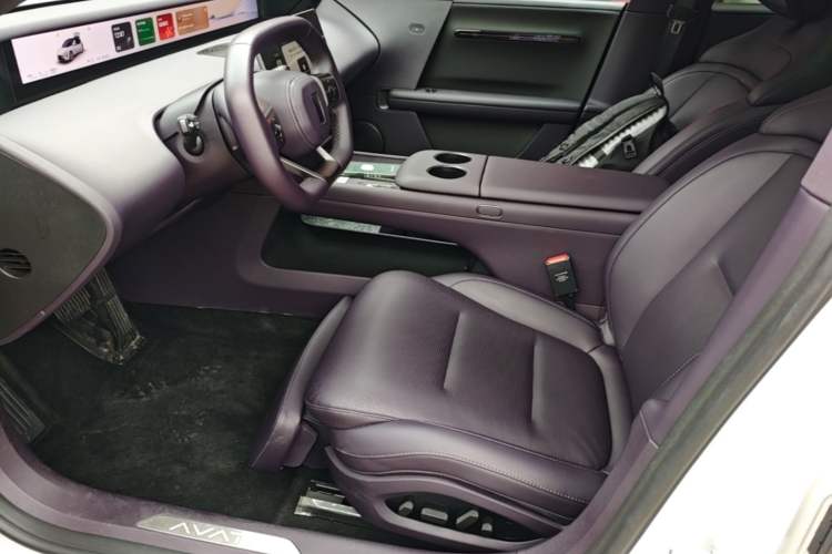 Used Avatr 06 2025 Ultra Pure Electric Edition Left Front Seat