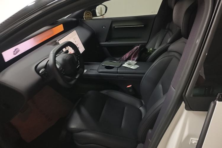 Used Avatr 06 2025 Ultra Pure Electric Edition Left Front Seat