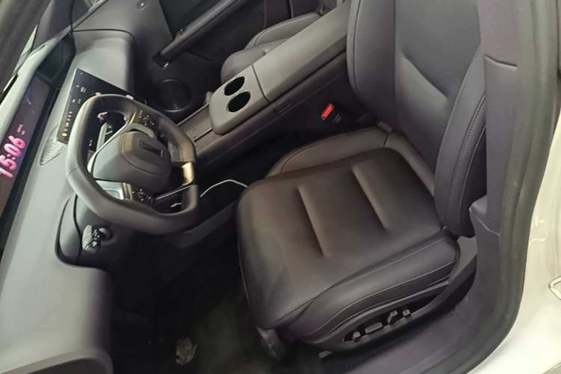 Used Avatr 06 2025 Ultra Pure Electric Edition Left Front Seat