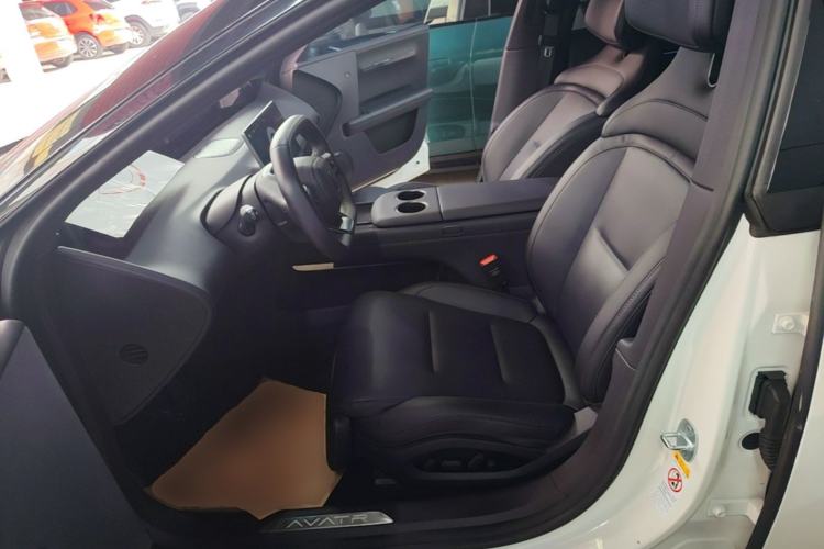 Used Avatr 06 2025 Ultra Pure Electric Edition Left Front Seat