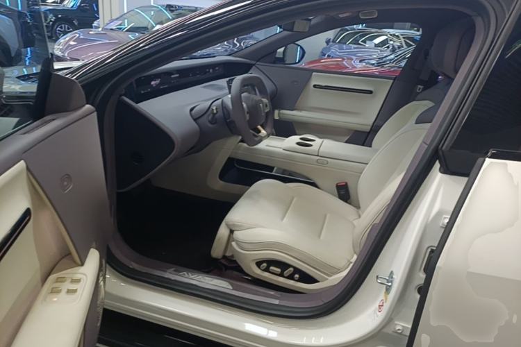 Used Avatr 06 2025 Ultra Pure Electric Edition Left Front Seat