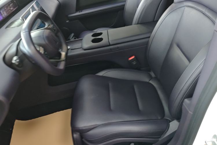Used Avatr 06 2025 Ultra Pure Electric Edition Left Front Seat