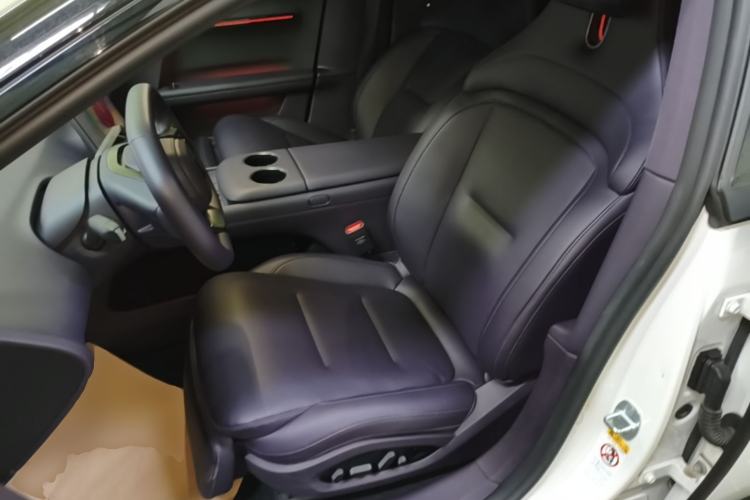 Used Avatr 06 2025 Ultra Pure Electric Edition Left Front Seat