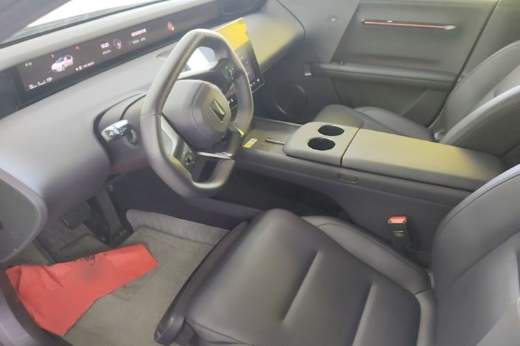 Used Avatr 06 2025 Ultra Pure Electric Edition Left Front Seat