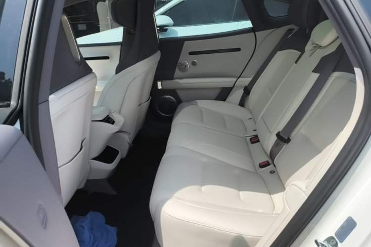 Used Avatr 06 2025 Max All-Electric Version Left Rear Seat