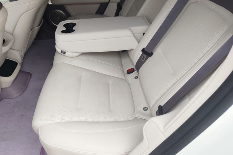 Used Avatr 06 2025 Ultra Pure Electric Edition Left Rear Seat