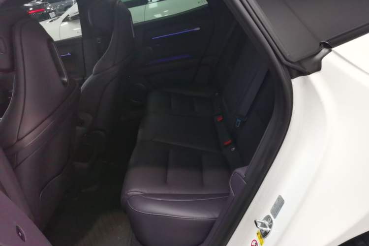 Used Avatr 06 2025 Ultra Pure Electric Edition Left Rear Seat