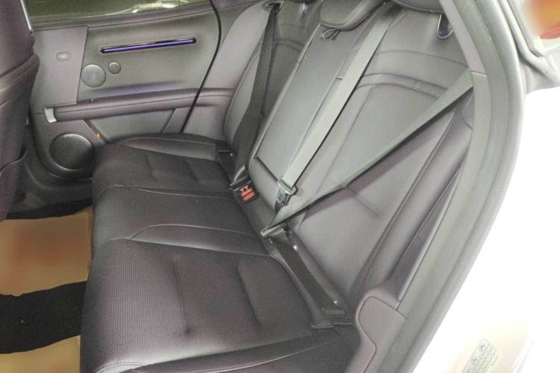 Used Avatr 06 2025 Ultra Pure Electric Edition Left Rear Seat