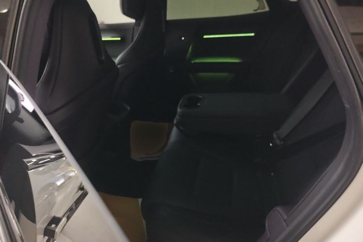 Used Avatr 06 2025 Ultra Pure Electric Edition Left Rear Seat