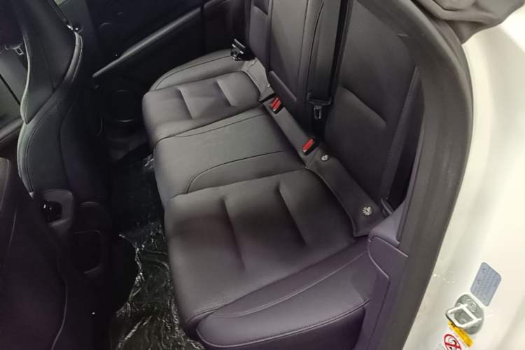 Used Avatr 06 2025 Ultra Pure Electric Edition Left Rear Seat