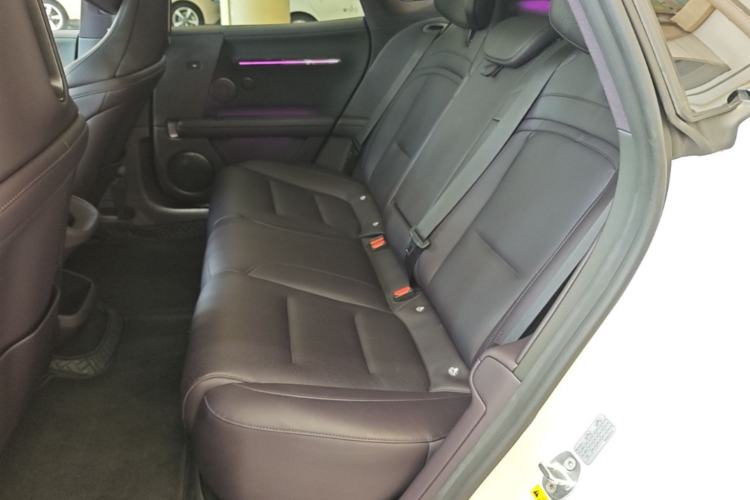 Used Avatr 06 2025 Ultra Pure Electric Edition Left Rear Seat