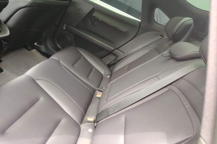Used Avatr 06 2025 Ultra Pure Electric Edition Left Rear Seat
