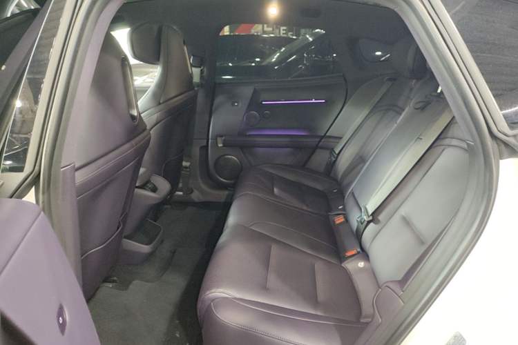 Used Avatr 06 2025 Ultra Pure Electric Edition Left Rear Seat