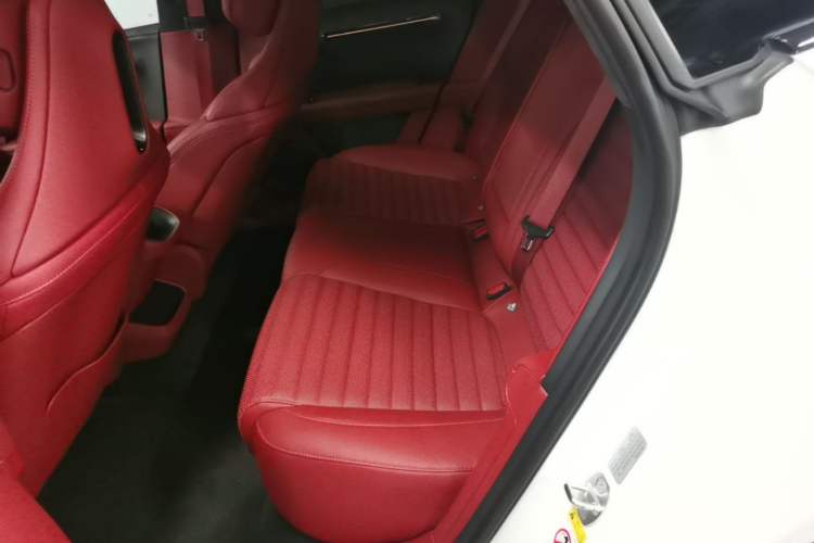 Used Avatr 06 2025 Ultra Pure Electric Edition Left Rear Seat