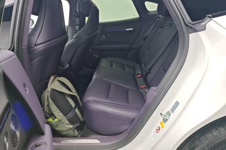 Used Avatr 06 2025 Ultra Pure Electric Edition Left Rear Seat