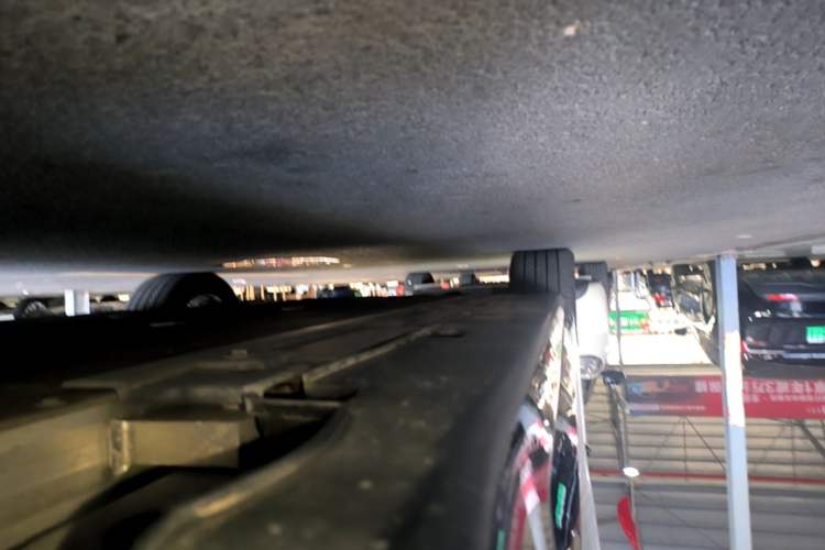 Used Avatr 06 2025 Ultra Pure Electric Edition Left Side Sill