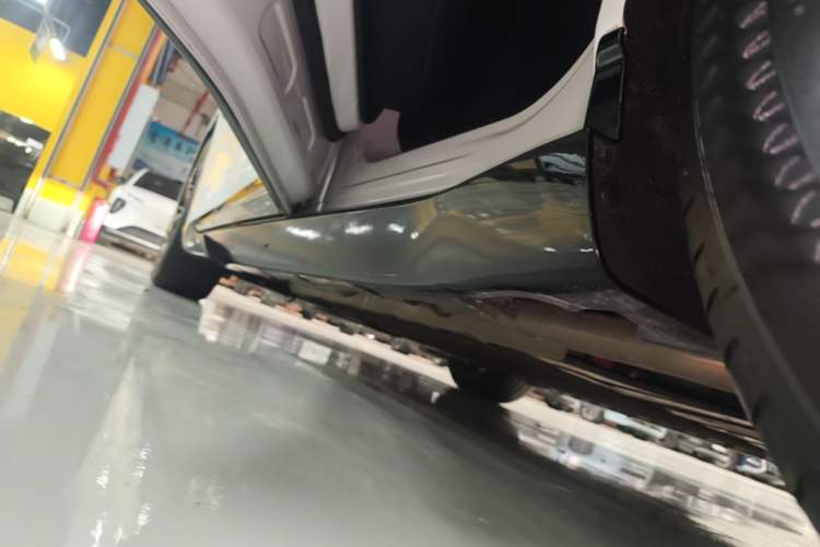 Used Avatr 06 2025 Pro Range-Extended Edition Left Side Sill