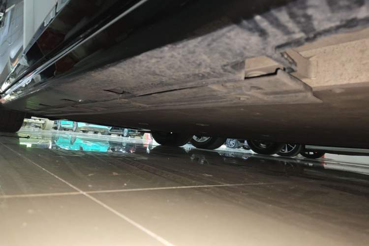 Used Avatr 06 2025 Ultra Pure Electric Edition Left Side Sill
