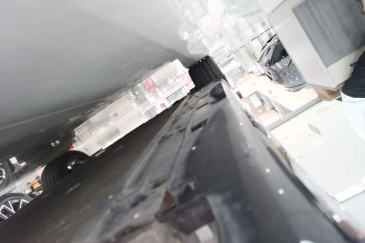 Used Avatr 06 2025 Ultra Pure Electric Edition Left Side Sill