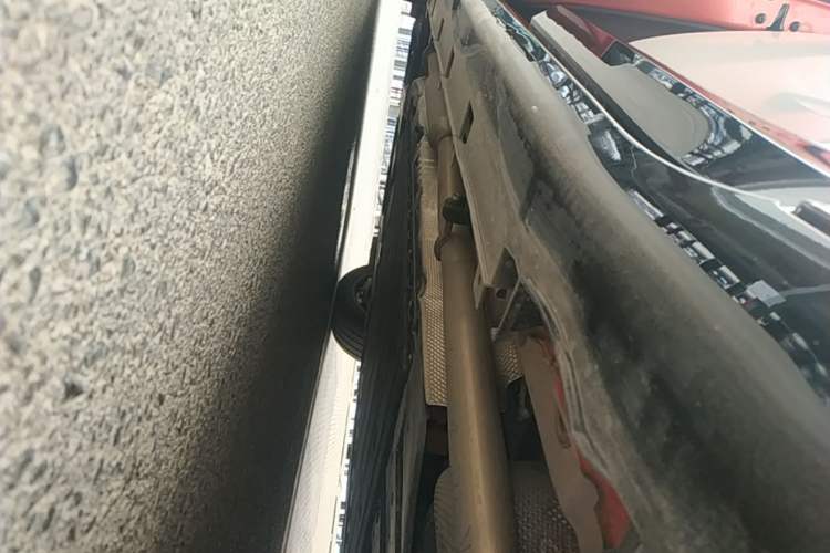 Used Avatr 06 2025 Max Extended-Range Edition Left Side Sill