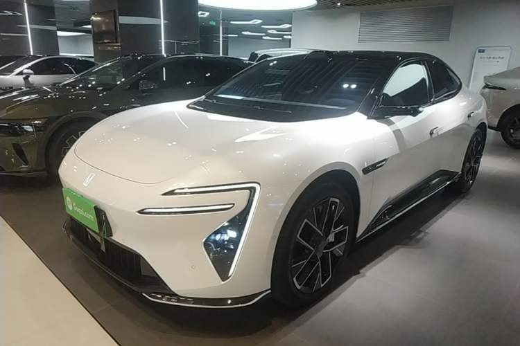 Used Avatr 06 2025 Ultra Pure Electric Edition Guazi used car, China used car export, Used car for sale, Used  cars, Cheapest cars for sale