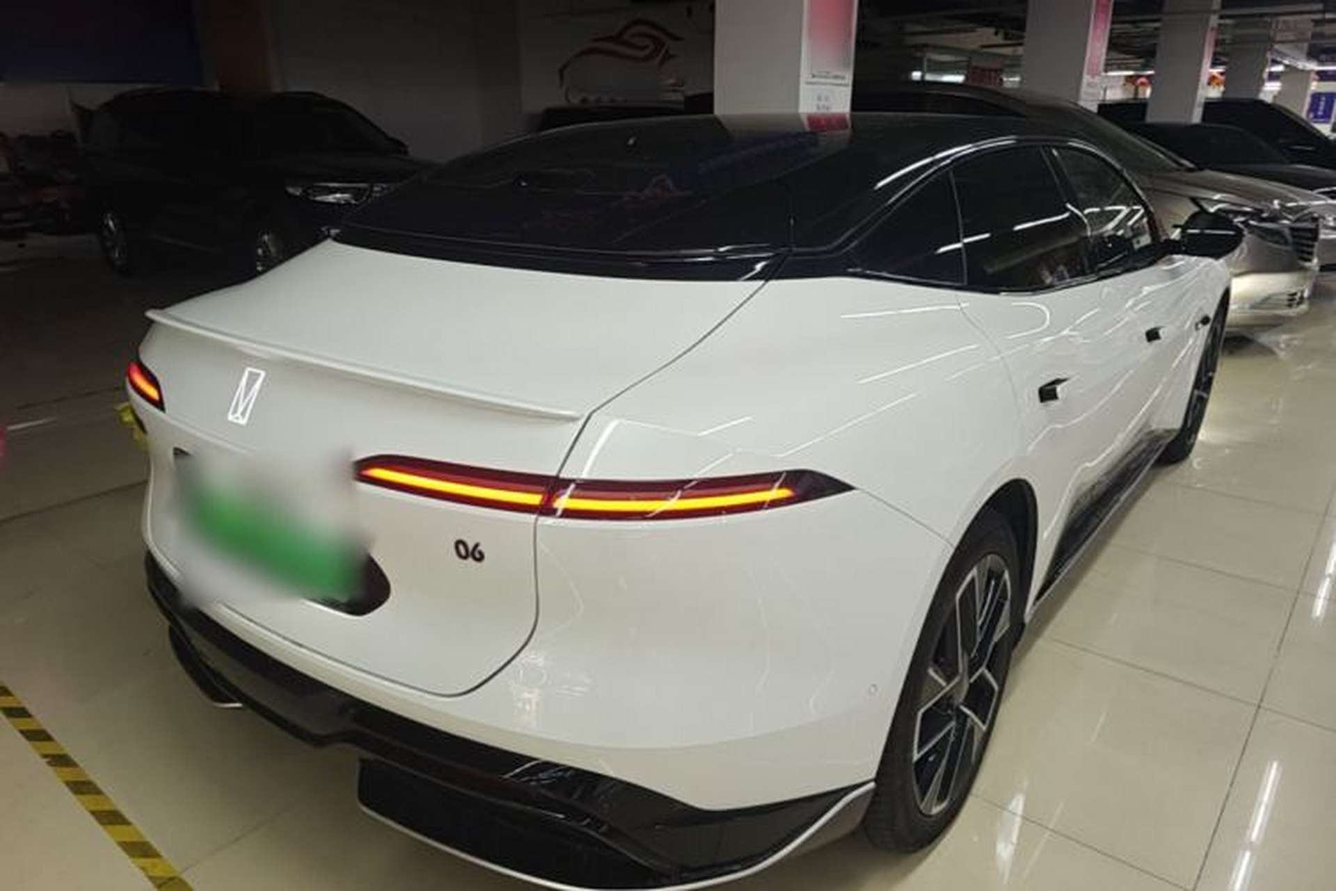 Used Avatr 06 2025 Ultra Pure Electric Edition Rear Right 45 Deg