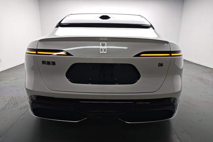 Used Avatr 06 2025 Ultra Pure Electric Edition Rear