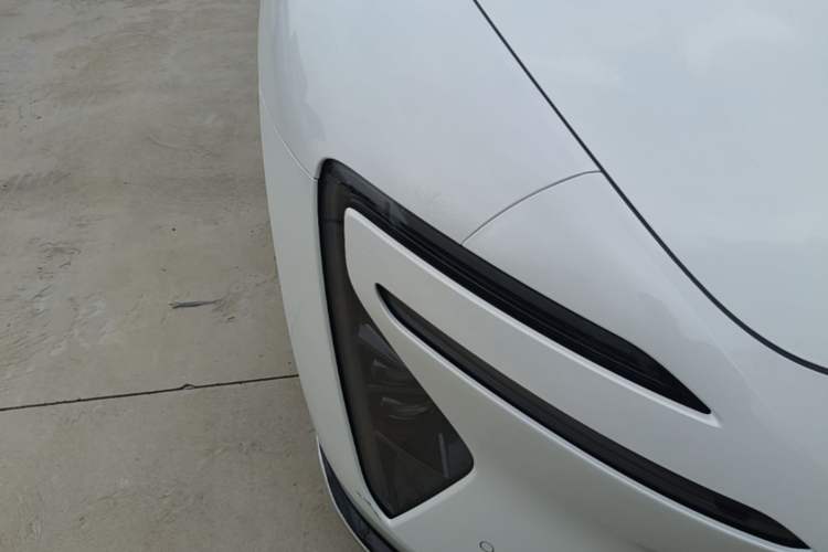 Used Avatr 06 2025 Ultra Pure Electric Edition Right Front Headlight