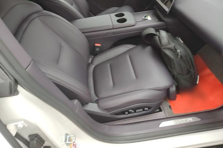 Used Avatr 06 2025 Ultra Pure Electric Edition Right Front Seat