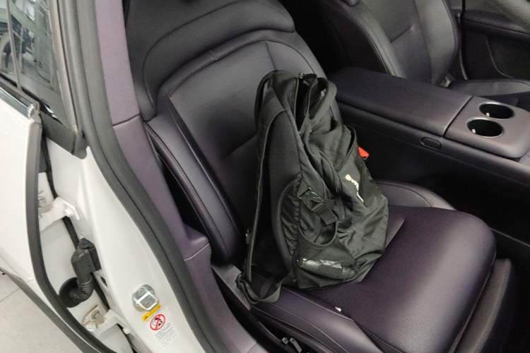 Used Avatr 06 2025 Ultra Pure Electric Edition Right Front Seat